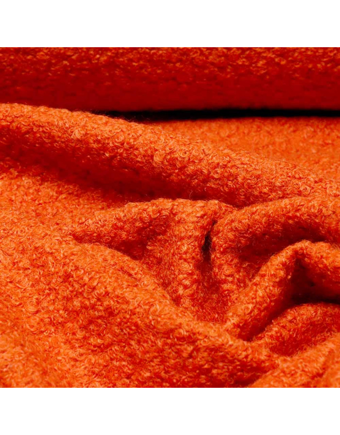 Tela Baquilla Lisa: La Tela Perfecta para la Moda de Invierno