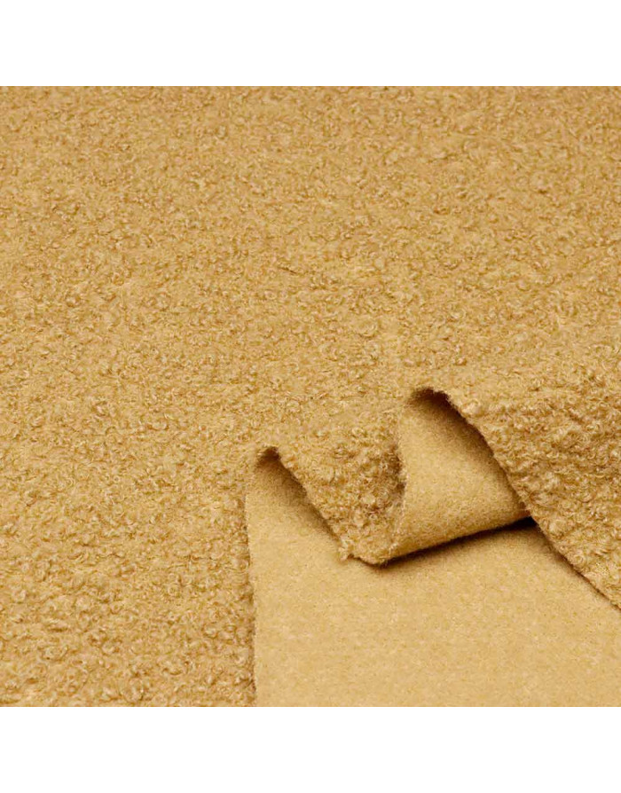 Tela Baquilla Lisa: La Tela Perfecta para la Moda de Invierno