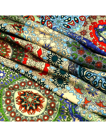 Viscosa Mandalas Verdes y Rojas | Telas en Viscosa 100% - Imagen 3