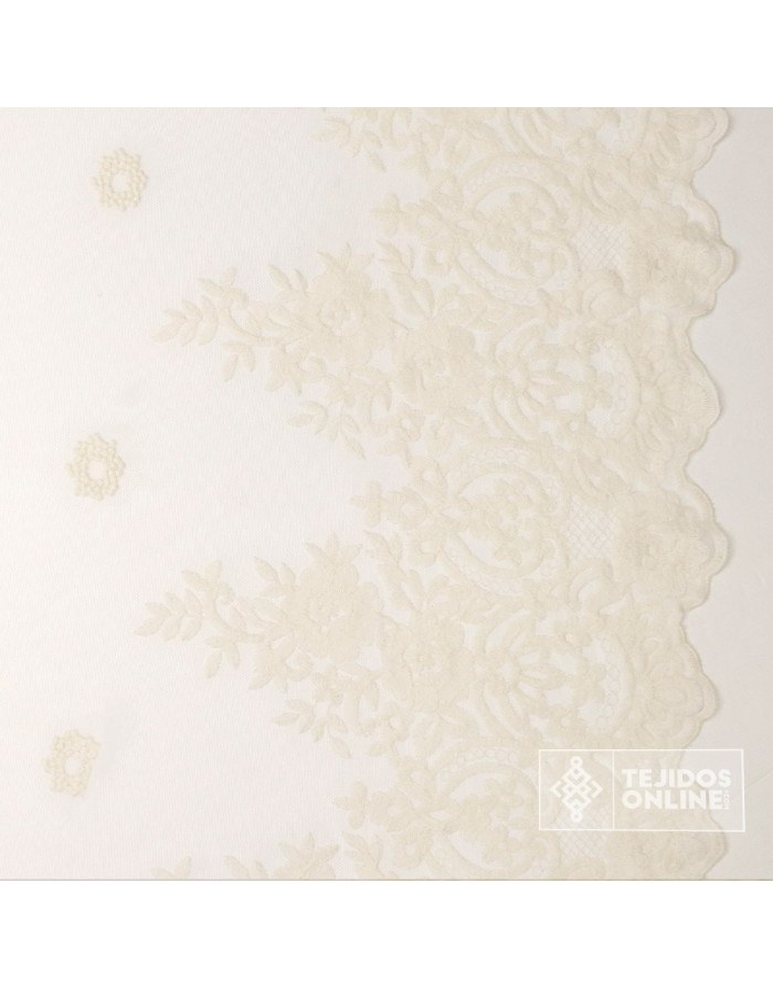 Tul Bordado con Flor Circular | Telas de Tul | Venta de Telas