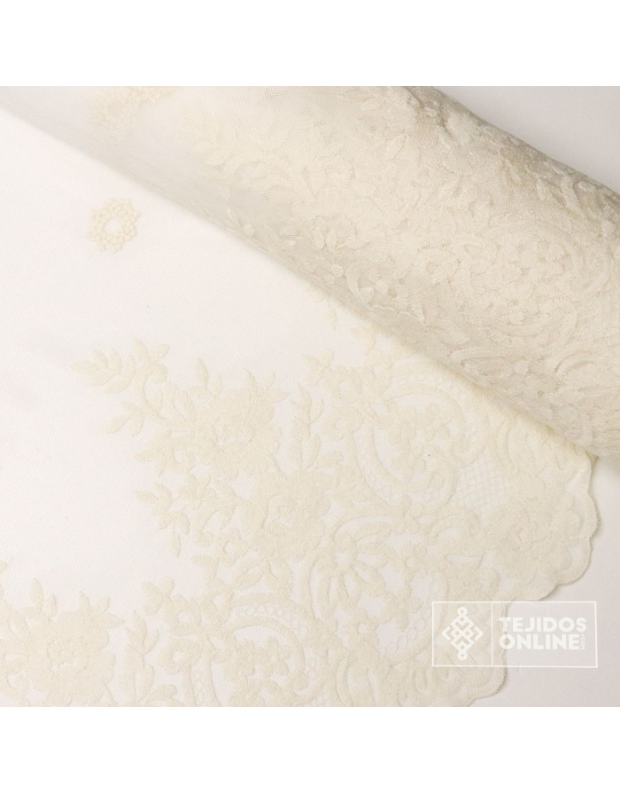 Tul Bordado con Flor Circular | Telas de Tul | Venta de Telas