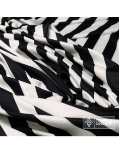 Tela Rayas Blanca y Negra Carnaval Lycra - Tienda de Telas 2