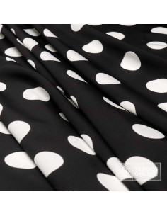 Tela de Crespón Negra con Lunares Blancos - Moda Flamenca 2
