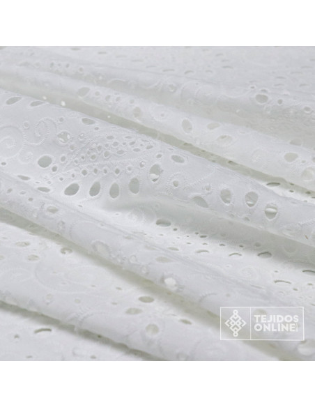 Tela Perforada Cachemira Blanca - Tienda de Telas - 100% Algodón - Imagen 2