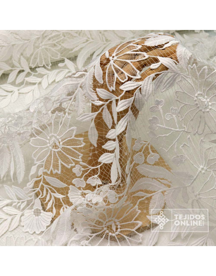 Tela Guipur Flor Blanca – Encaje con Diseño Floral