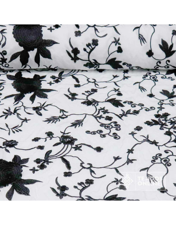 Mantoncillo Blanco con Flores Negras | Mantoncillos - Imagen 1