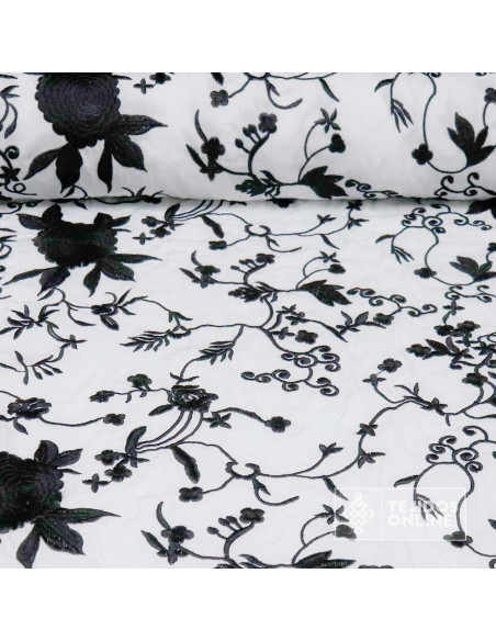 Mantoncillo Blanco con Flores Negras | Mantoncillos - Imagen 1