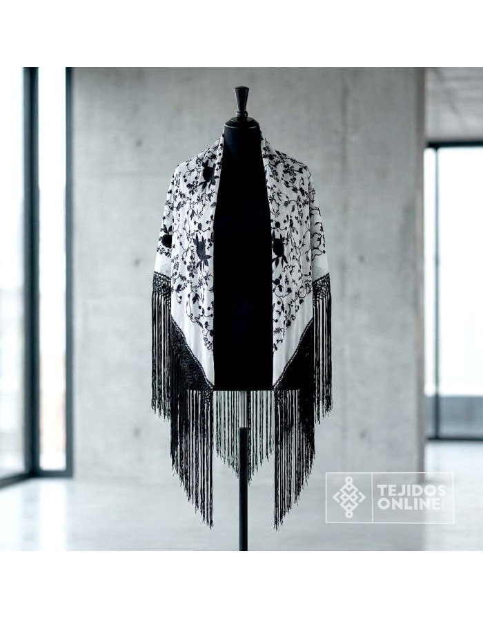 Mantoncillo Blanco con Flores Negras | Mantoncillos - Imagen 2