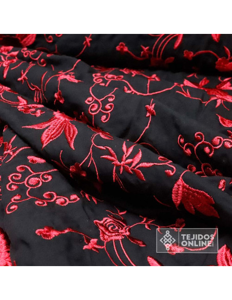 Mantoncillo Negro con Flores Rojas | Mantoncillos - Imagen 4