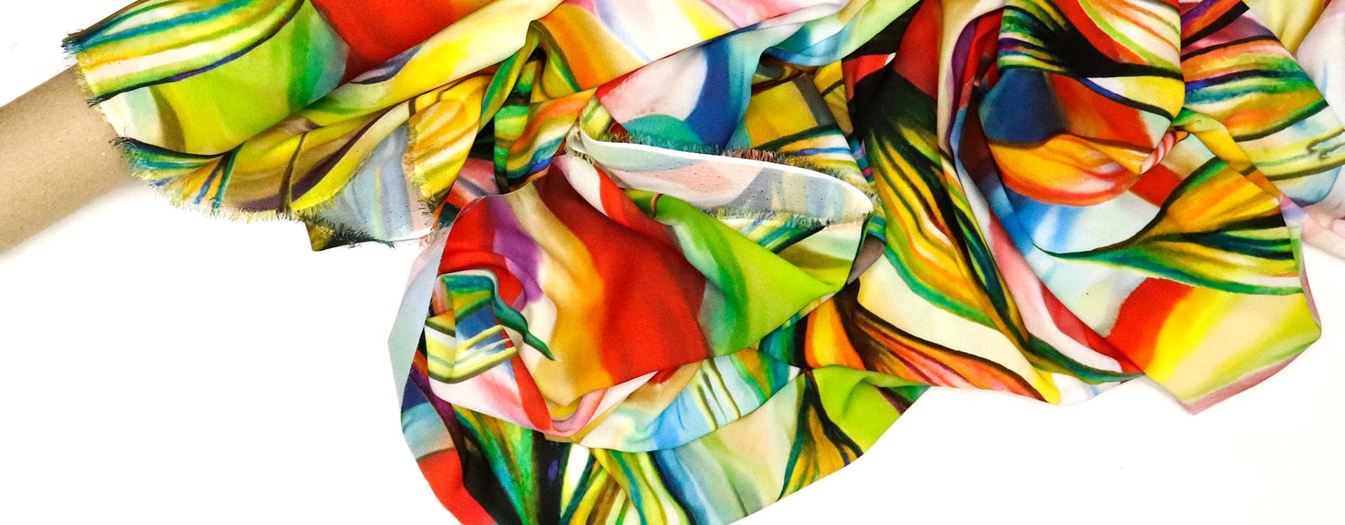 Estas son las tres telas imprescindibles para tus prendas de verano  | TejidosOnline.com Estas son las tres telas imprescindibles para tus prendas de verano  | TejidosOnline.com